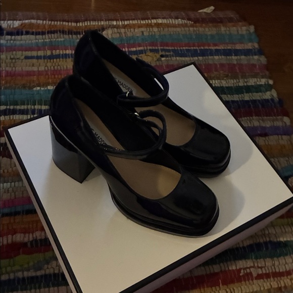 Steve Madden Black Patent Mary Jane’s - Picture 1 of 4